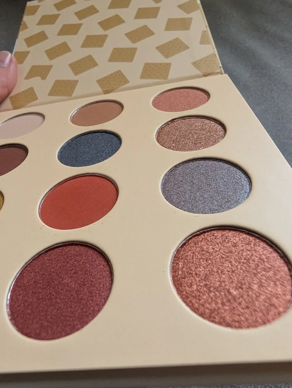 Beauty Bakerie Do it for the Graham Eyeshadow Palette 0.03 Oz x 12